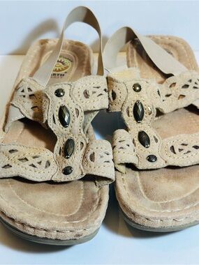 Earth Spirit Leather Comfort Sandals Womens 7.5 Beige Gemstone Slingback
